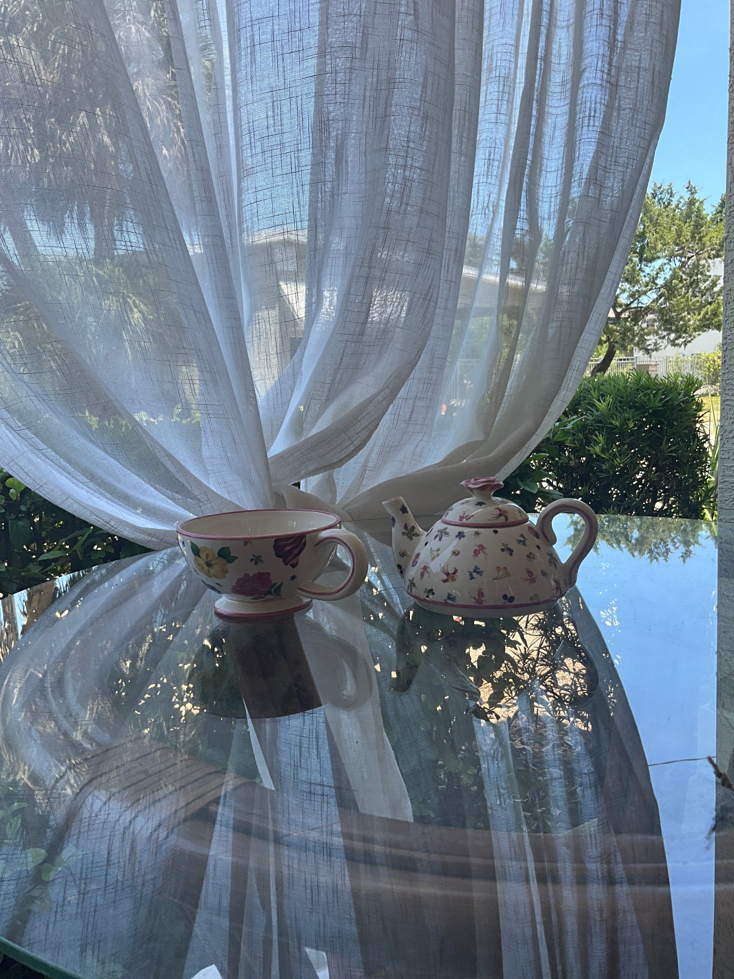 Tea for one by harry and David