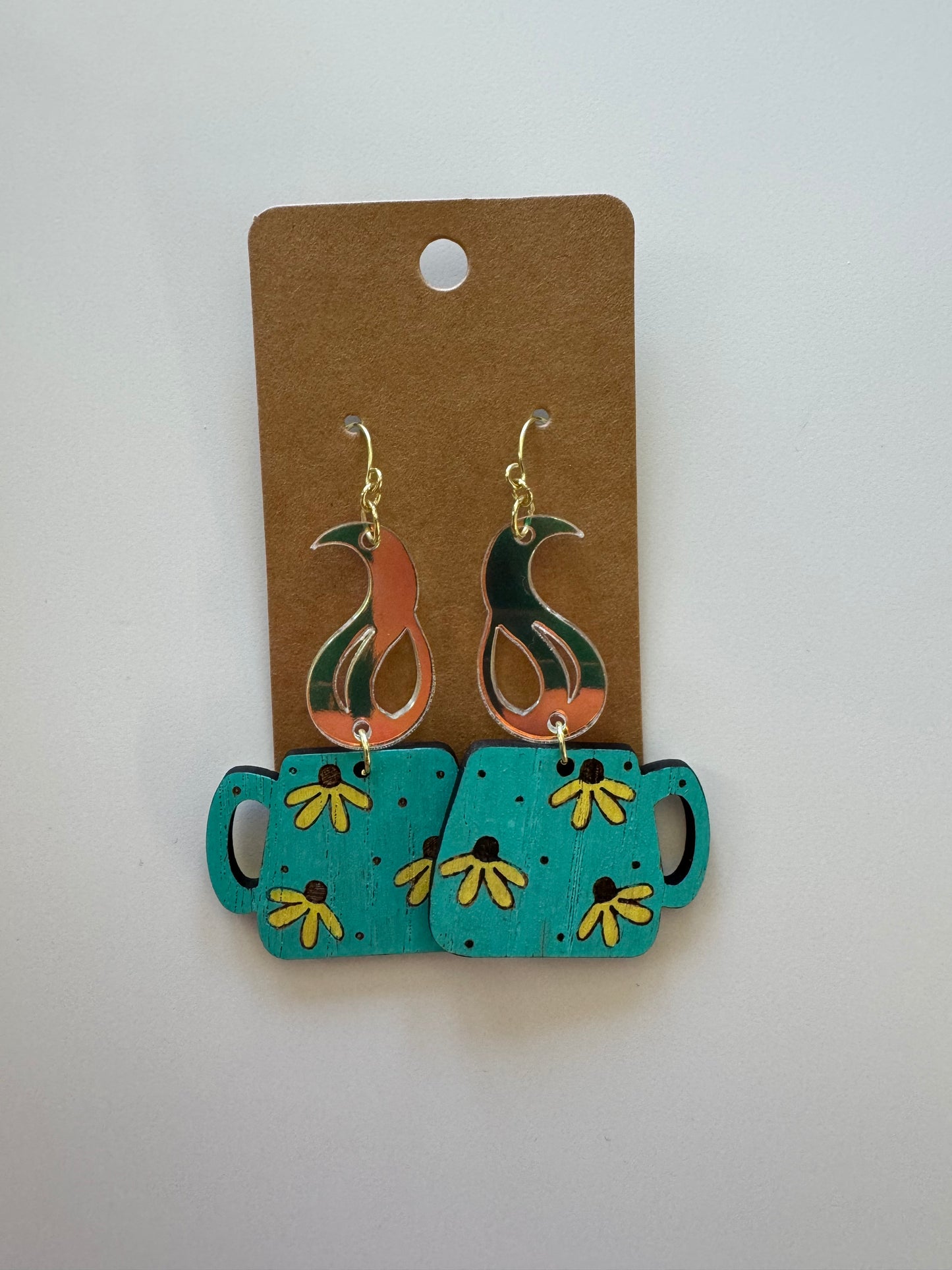 Mango Leaf Trading Dangle Earrings
