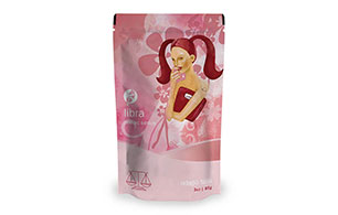 A balanced blend of black tea and sweet strawberries, chocolate and creme will appeal to Libra's sense of harmonious beauty. Libras have mastered the art of diplomacy, and enjoy bringing people together over a cup of tea. Rose petals and cocoa nibs are stylish details in a blend that will complete Libra's sophisticated tea collection.