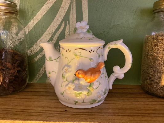 Vintage 1995 “Love Story” Musical Tea Pot.