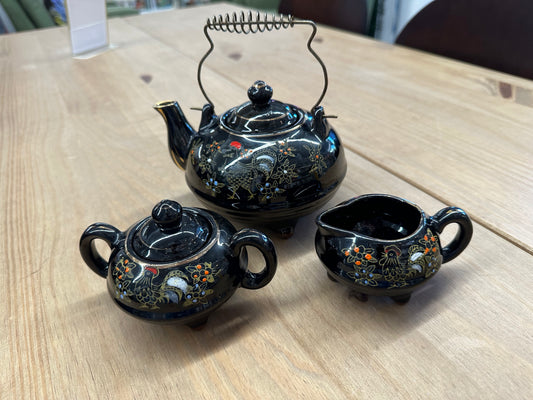 Vintage teapot hand painted set.
