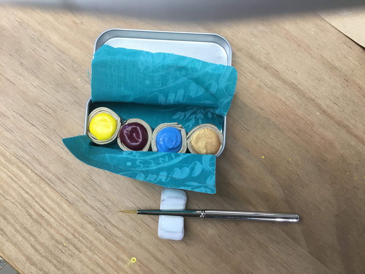 Beam Paint travel tin set.