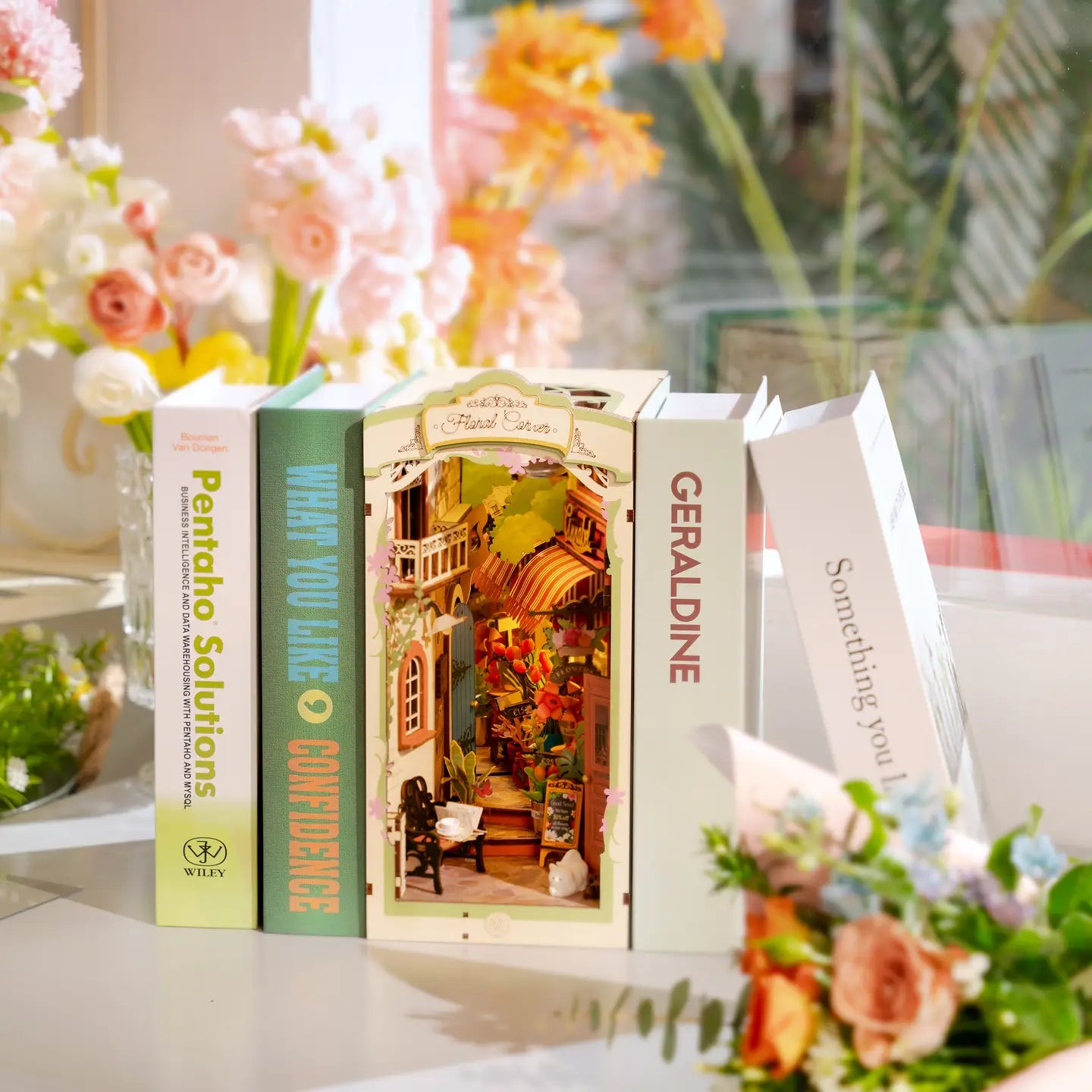 Book Nook & Wonderland Floral Corner